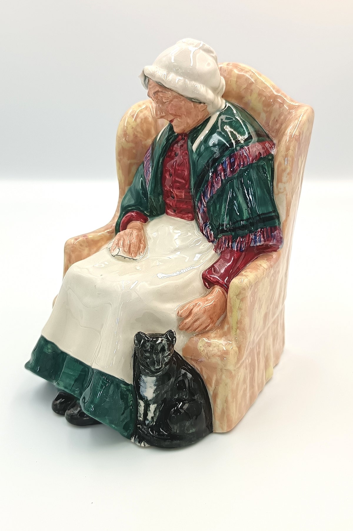 Royal Doulton | Forty Winks | HN 1974 | Bone China Figurine | England, COPR 1945