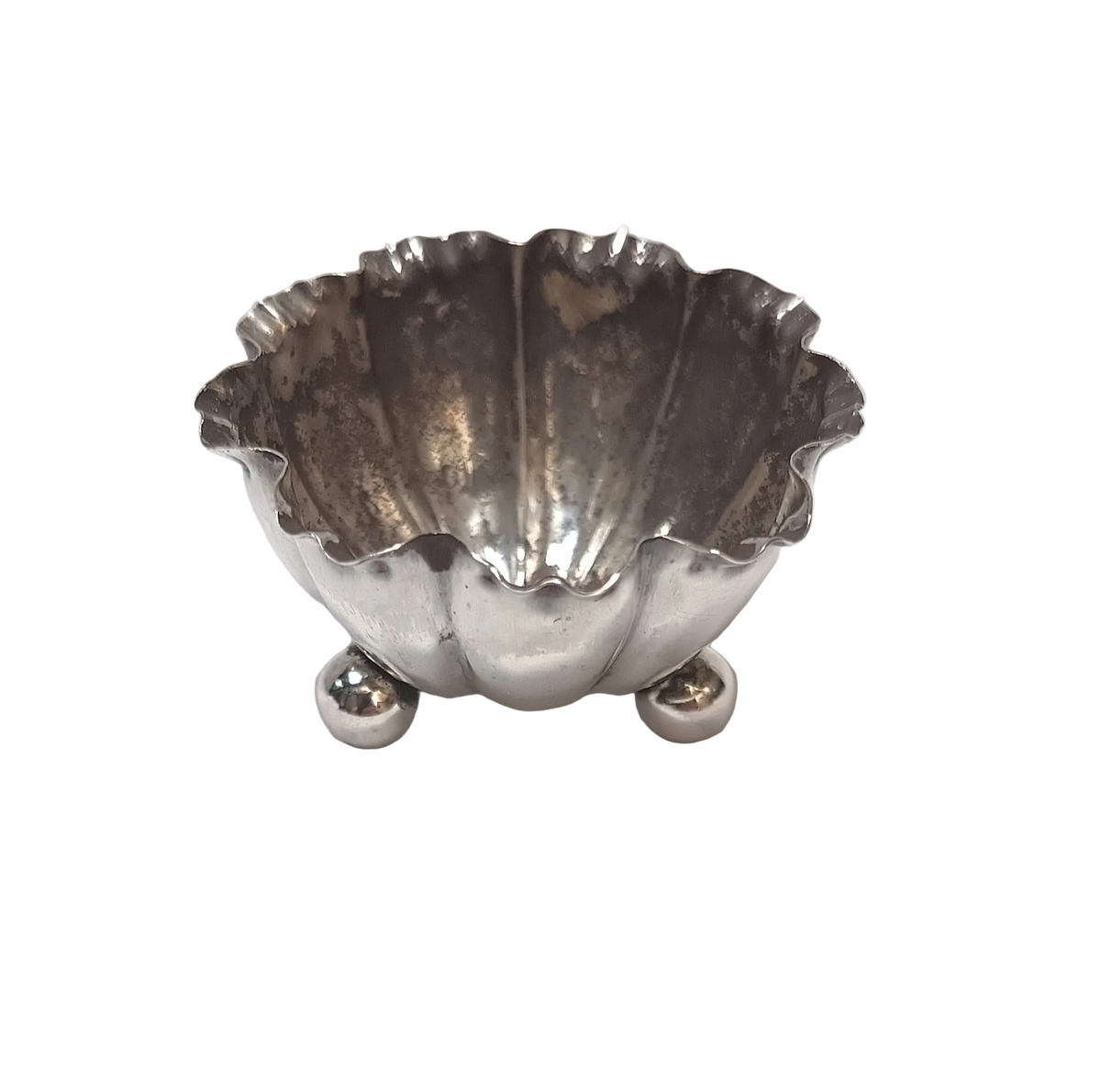 Antique Hallmarked Sterling Silver Salt Cellar
John Millward Banks | Birmingham | 1890