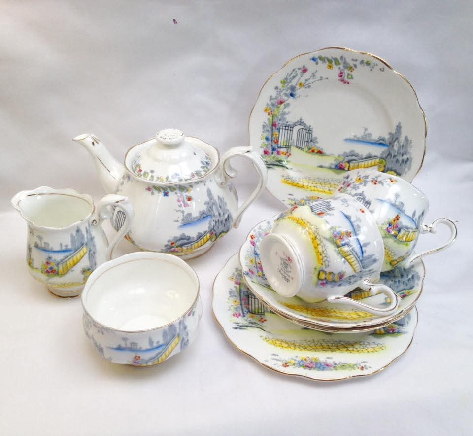 Royal Albert | Rosedale | Tea-for-Two Set | Bone China | England, c.1940s–1950s