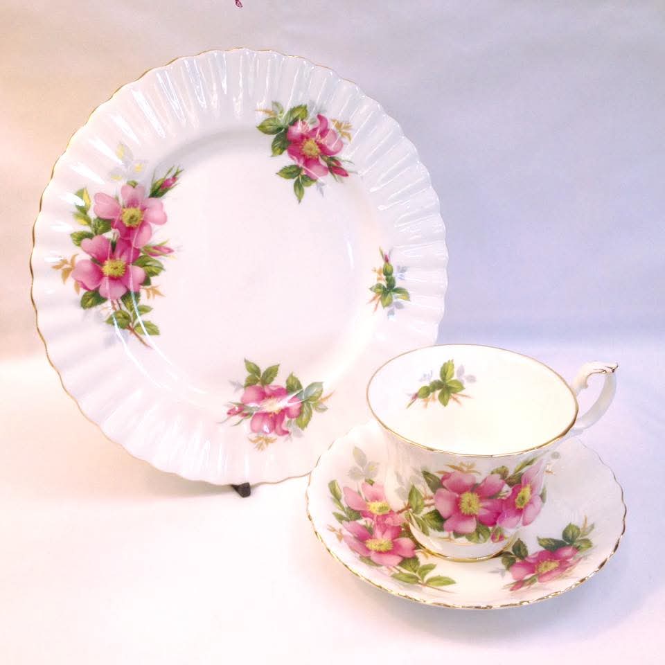 Royal Albert 'Prairie Rose' Bone China Trio — Set of Four