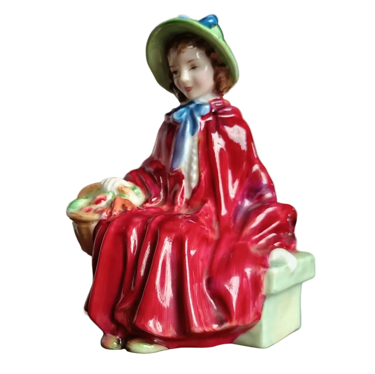 Royal Doulton Linda HN2106 figurine | Bone China | Designed by Leslie Harradine | 1953–1976