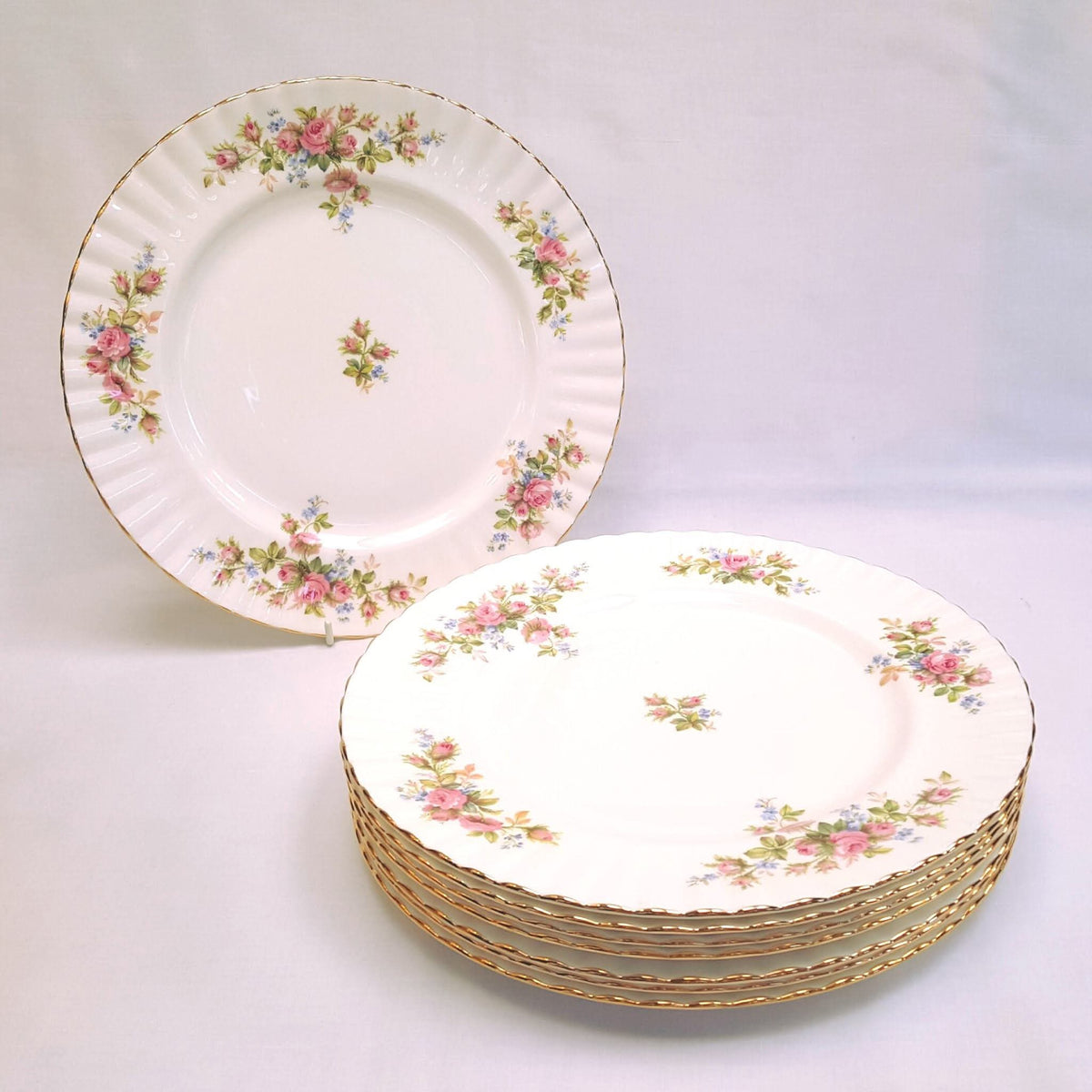 Royal Albert | Moss Rose | 47-Piece Dinner Service | Scalloped Form | Rope-Twist Gilt Edge | All Serving Pieces Intact | Mint Condition