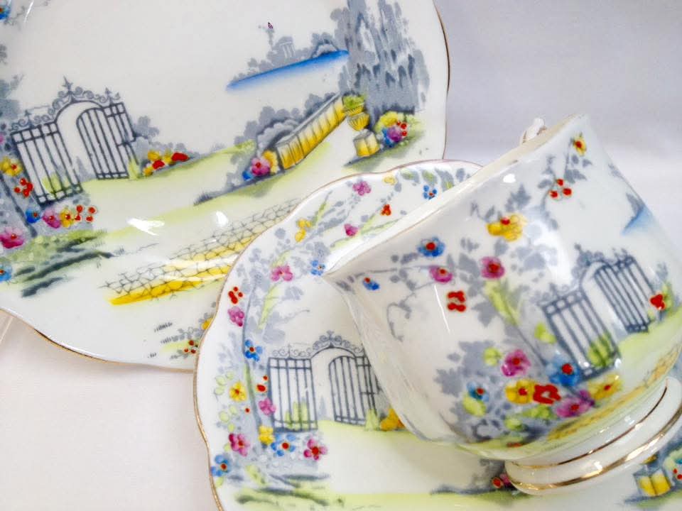 Royal Albert | Rosedale | Tea-for-Two Set | Bone China | England, c.1940s–1950s