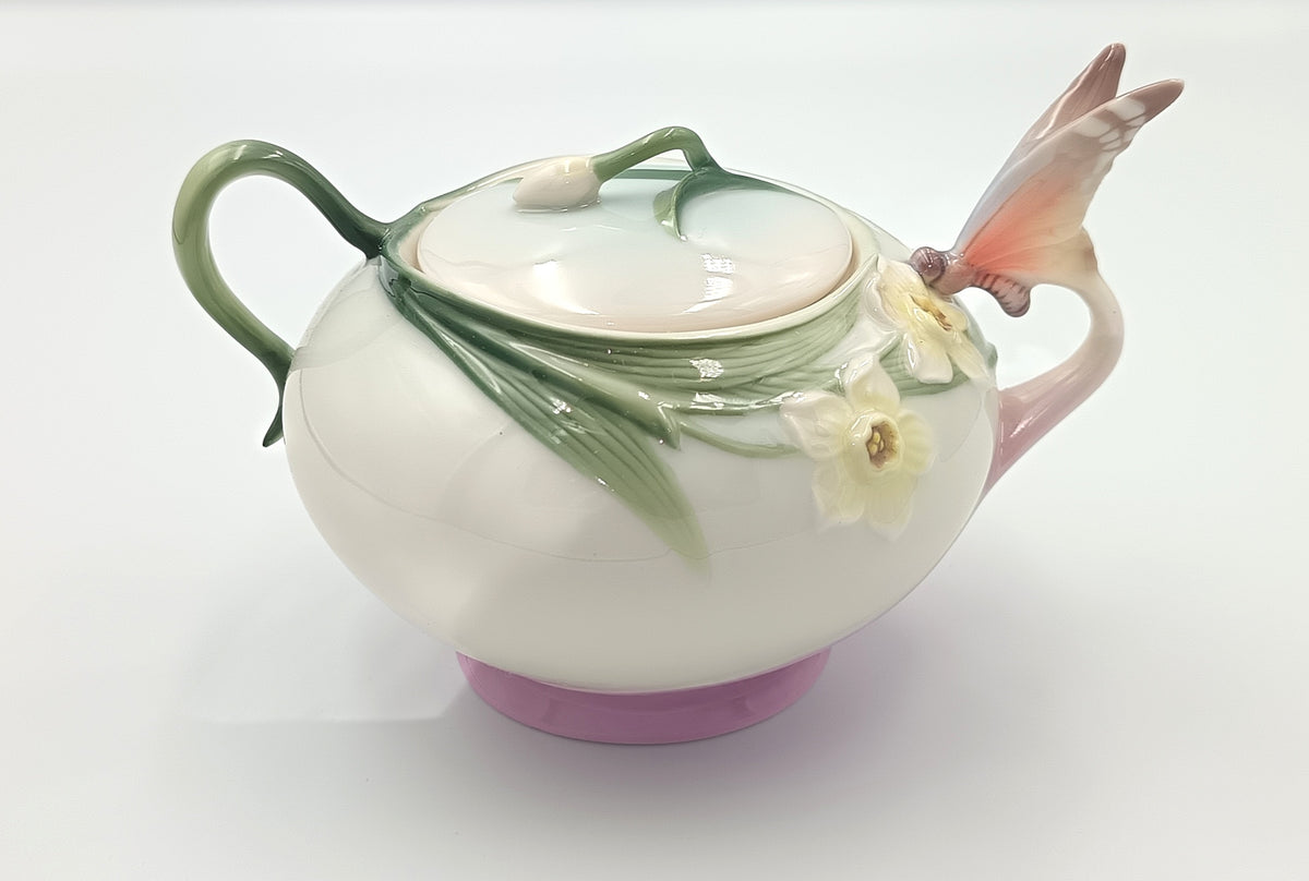 Franz Collection | Papillon Butterfly | Sugar Jar with Lid | Porcelain | XP1877 | Designed and Sculpted by Jen Woo | 2001