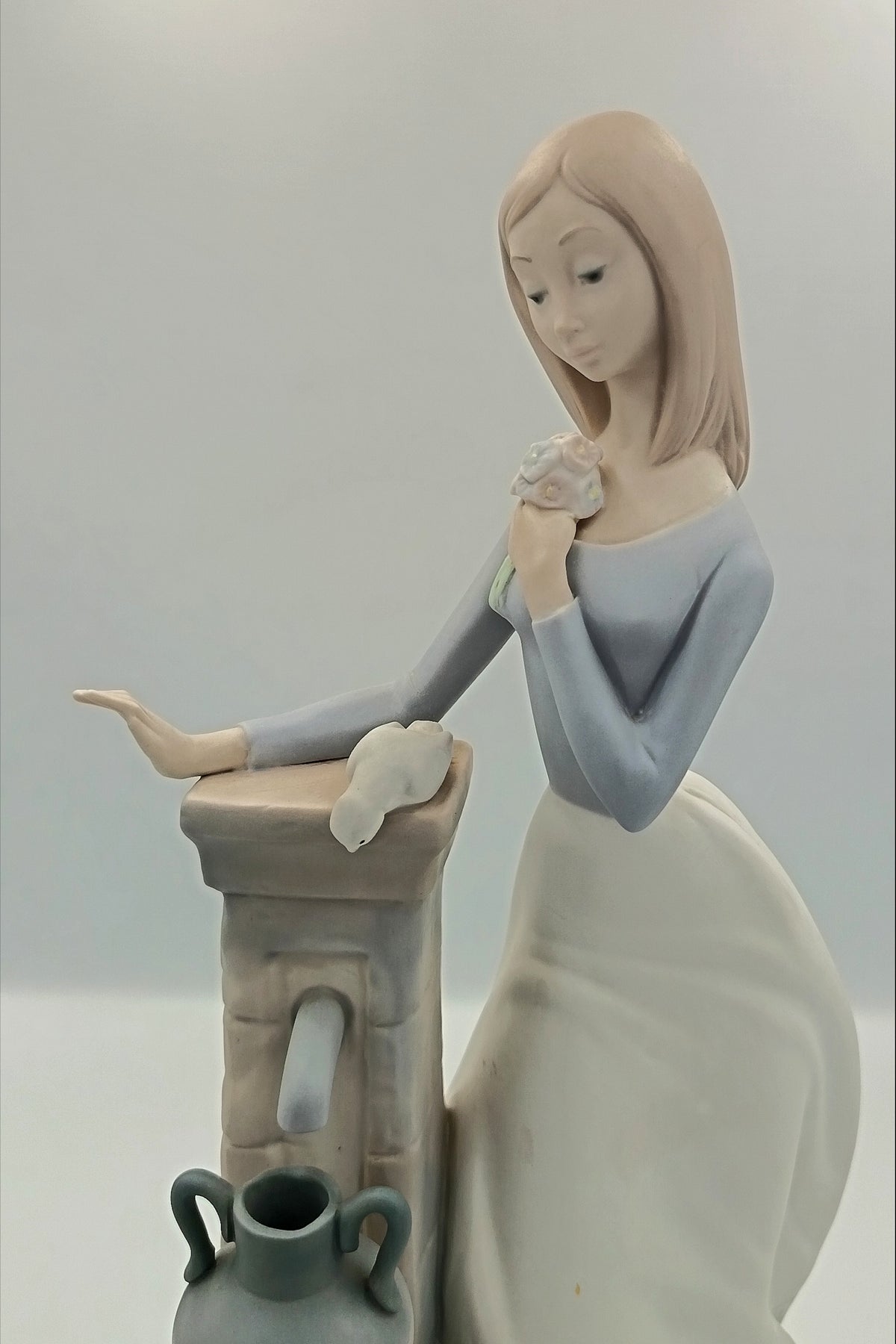 Zaphir by Lladró ‘Making a Wish’ Porcelain Figure, photo 6 of 8