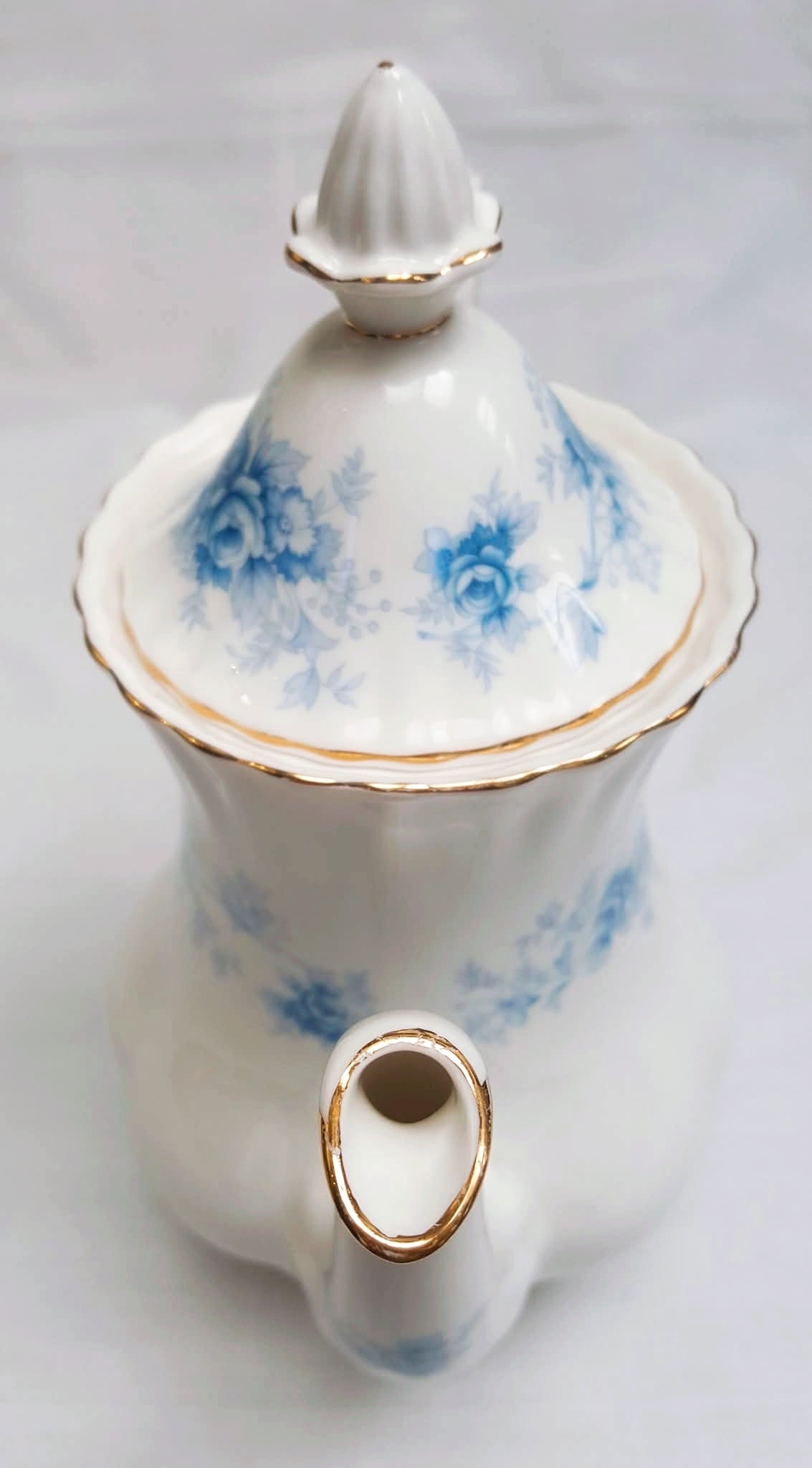 Royal Albert “Windsor Rose” Bone China Coffee Pot-Made in England