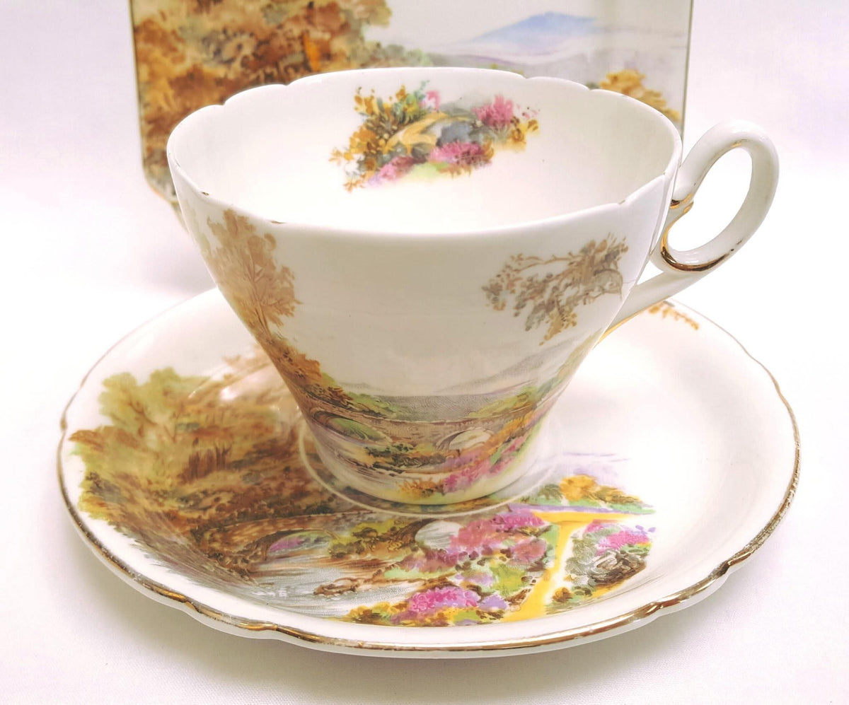 Shelley | 'Heather' — Scenic Series, Pattern 0187 | Six Trios | New Cambridge Shape | Fine Bone China | Circa 1940s | Good Used Condition