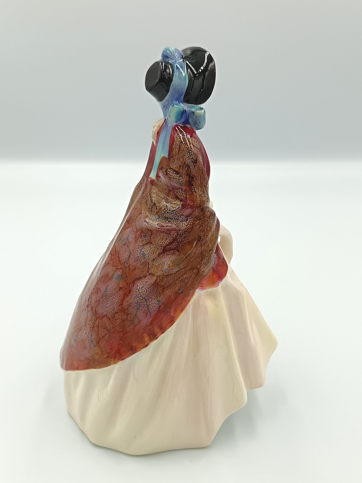 Royal Doulton | Paisley Shawl | HN 1988 | Bone China Figurine | England, introduced 1946
