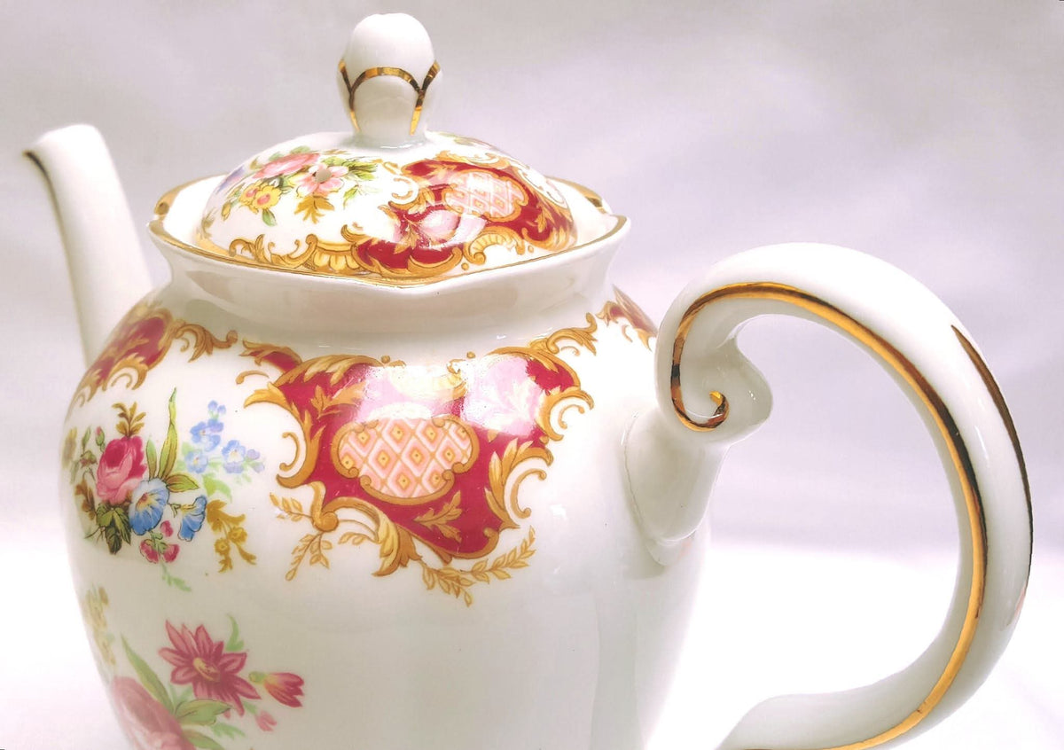 Tuscan Fine Bone China | Windsor | Coffee Set | Crimson & Gold Rococo | Circa late 1940s–1950s