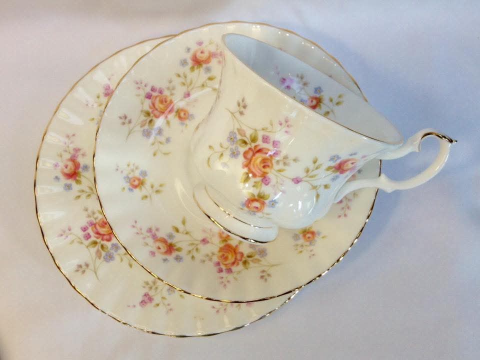 Royal Albert 'Peach Rose' Bone China Trios — Peach Roses & Forget-Me-Nots on Cream, England, © 1982 — Pair