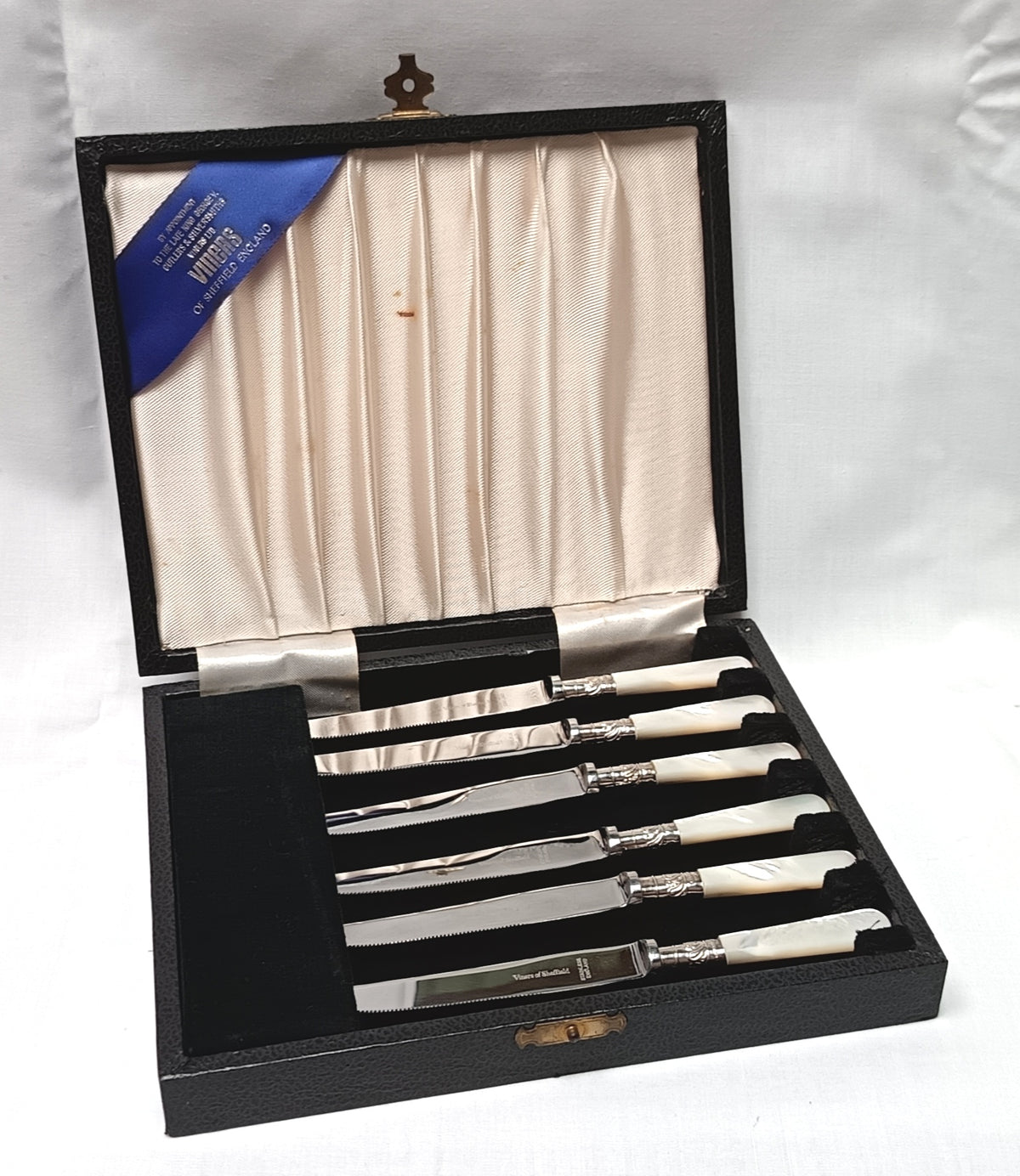 Viners of Sheffield | Six Fruit Knives | Mother-of-Pearl Handles | Sterling Silver Cuffs | Cased | c.1920s–1930s