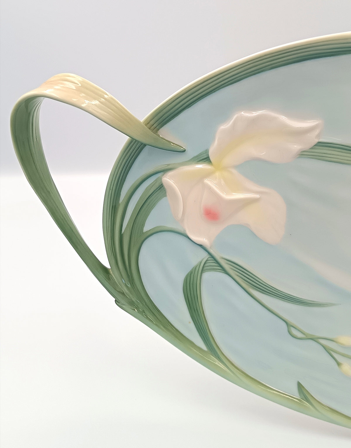 Franz Porcelain Collection | Papillon Butterfly | Butterfly Tray | XP1694 | Designed & Sculpted by Jen Woo | c.2001