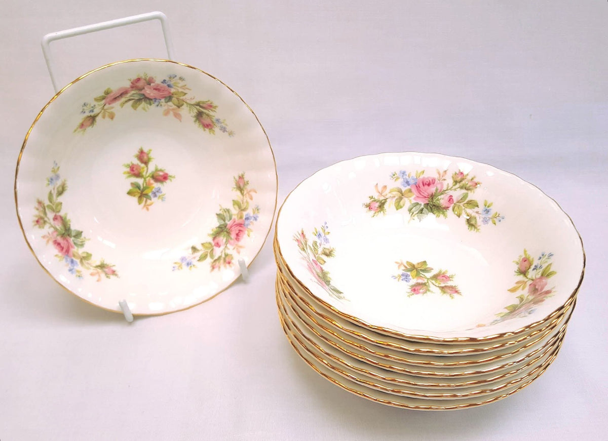 Royal Albert | Moss Rose | 47-Piece Dinner Service | Scalloped Form | Rope-Twist Gilt Edge | All Serving Pieces Intact | Mint Condition