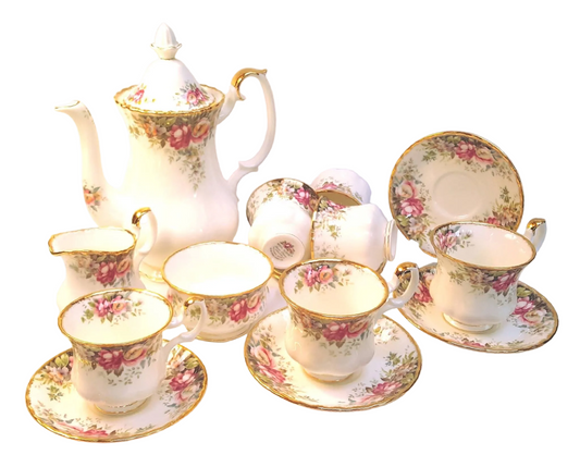 Royal Albert | Autumn Roses | Nine-Piece Coffee Set | Bone China | 1981
