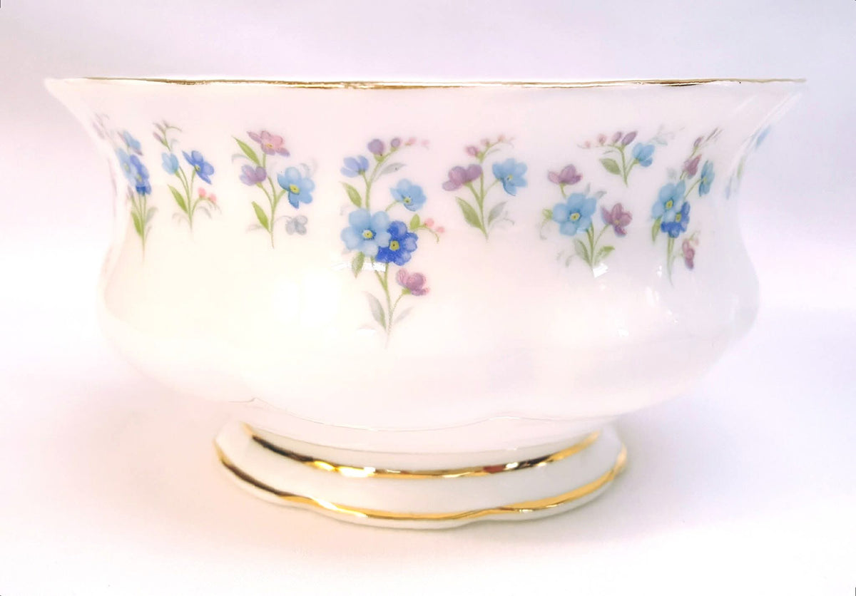 Royal Albert | 'Memory Lane' | Large Cream Jug & Open Sugar Bowl | Forget-Me-Not Floral Spray Border | Gold Line Detail | Made in England | Very Good Condition