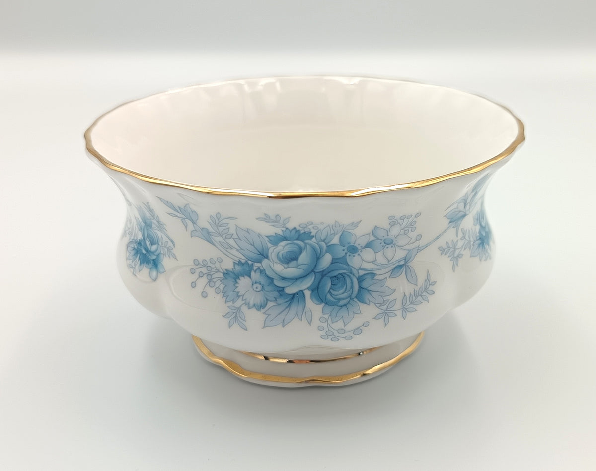 Royal Albert | Windsor Rose | Bone China | Open Sugar Bowl | 1982
