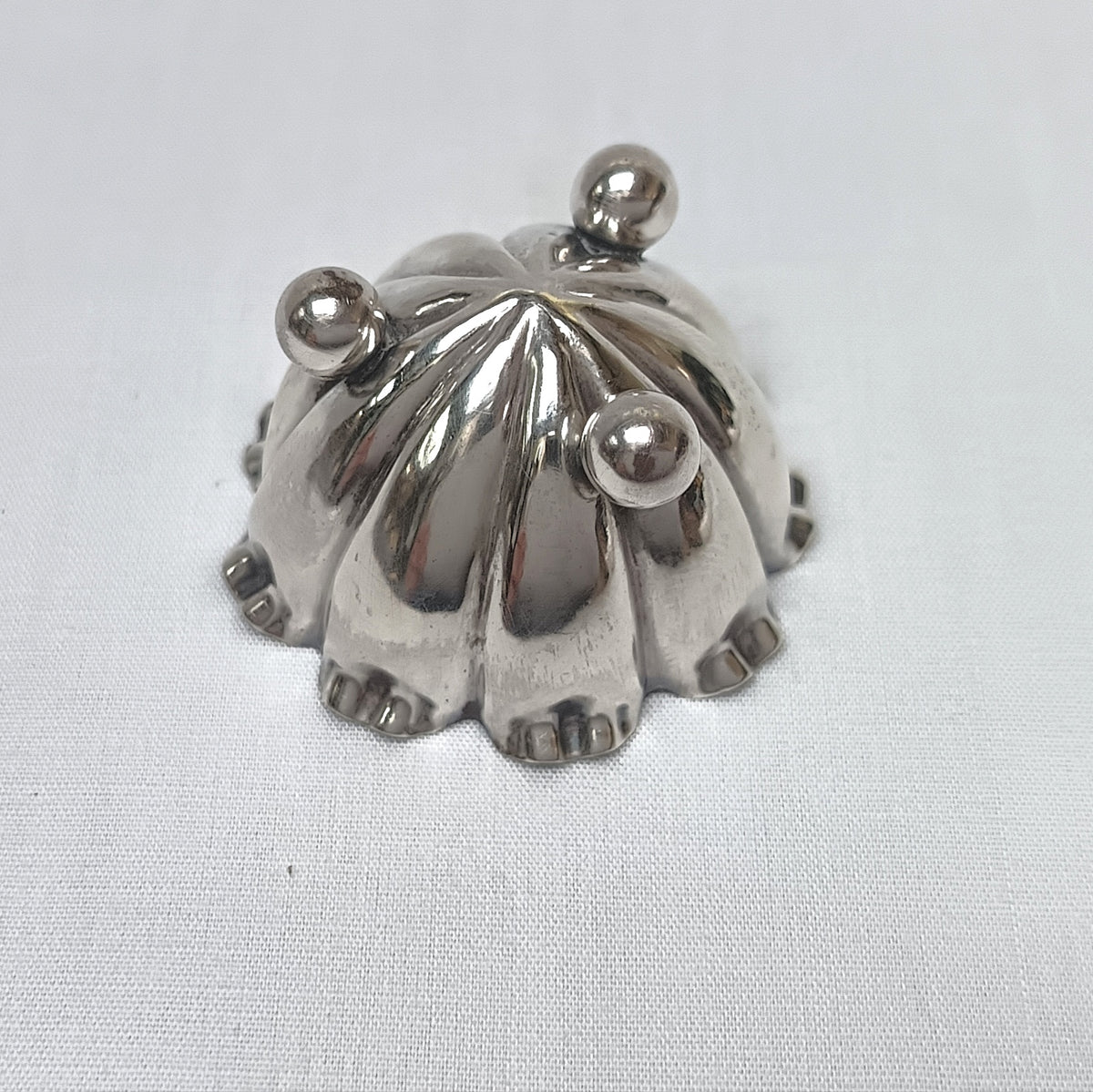 Antique Hallmarked Sterling Silver Salt Cellar
John Millward Banks | Birmingham | 1890