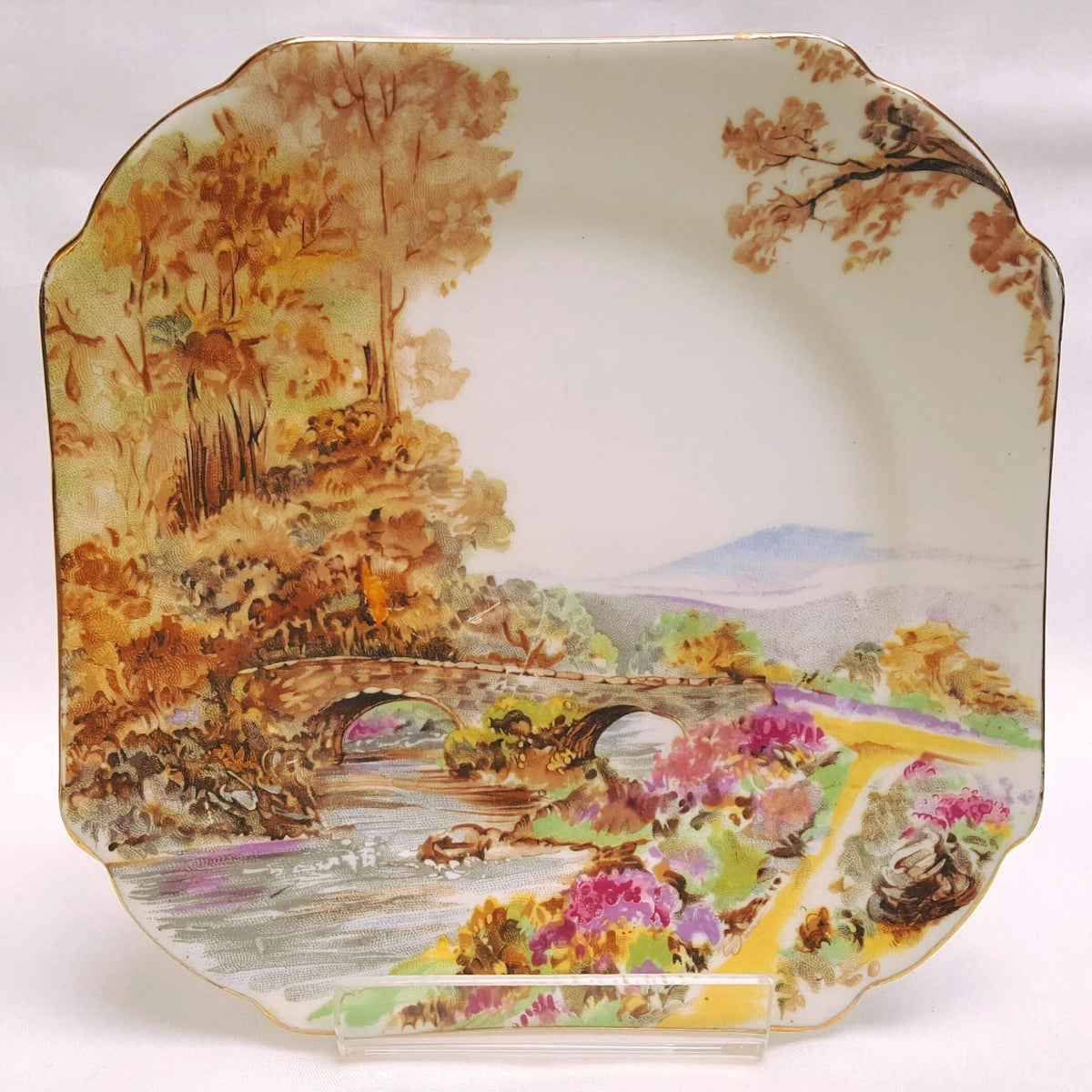 Shelley | 'Heather' — Scenic Series, Pattern 0187 | Six Trios | New Cambridge Shape | Fine Bone China | Circa 1940s | Good Used Condition