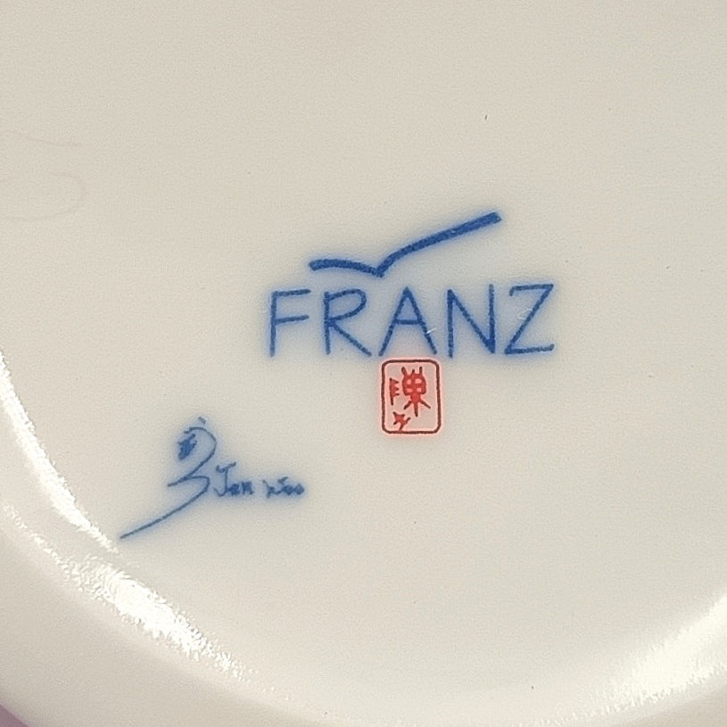 Franz Collection | Papillon Butterfly | Sugar Jar with Lid | Porcelain | XP1877 | Designed and Sculpted by Jen Woo | 2001