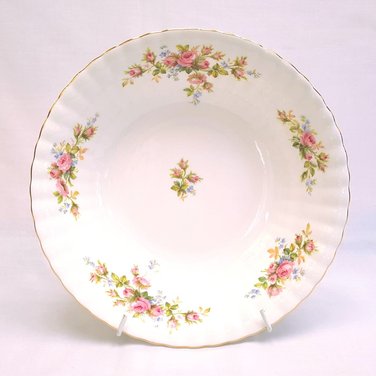 Royal Albert | Moss Rose | 47-Piece Dinner Service | Scalloped Form | Rope-Twist Gilt Edge | All Serving Pieces Intact | Mint Condition