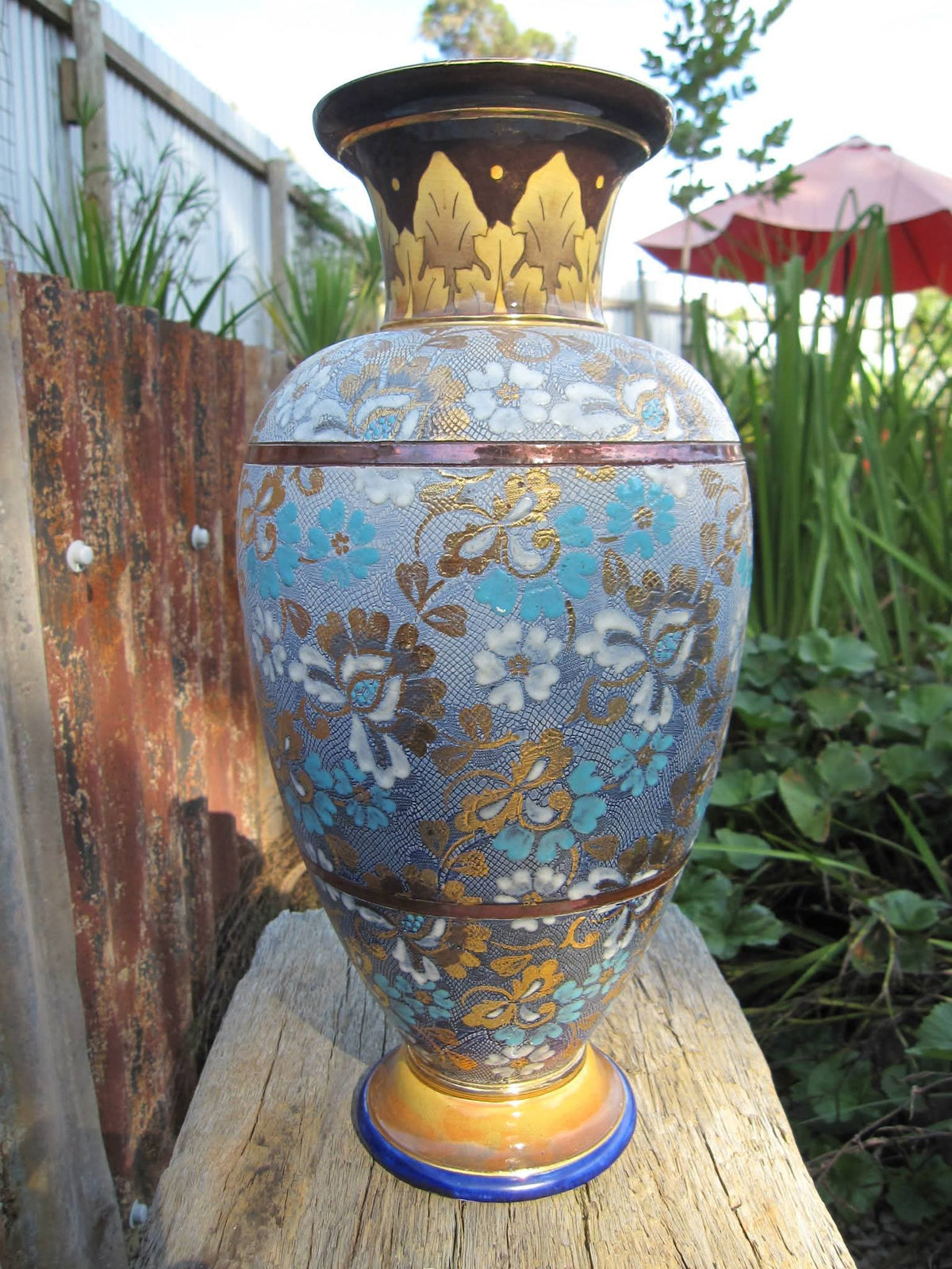 Royal Doulton Lambeth | Slater's Patent Chine Ware Vase | X2031 | Decorator Initials HN | c.1887–1893