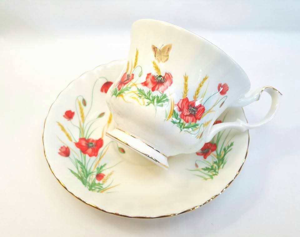 Royal Albert | Wild Flower of the Month — Poppy | August | Duo | Bone China | 1987