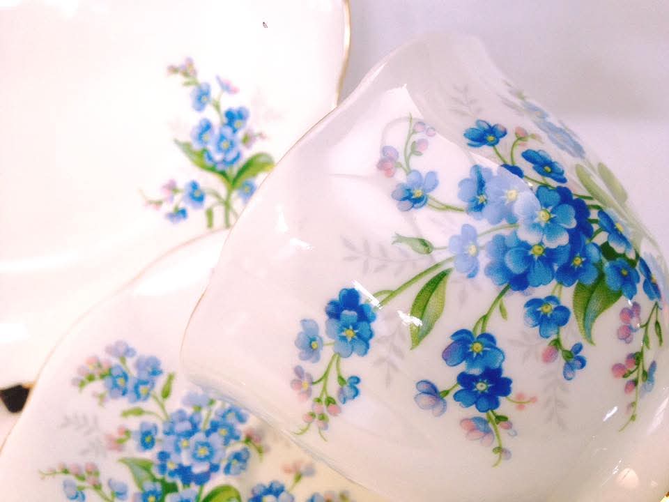 Royal Albert | Forget-Me-Not | Set of Five Trios | Bone China | England, c.1927–1959