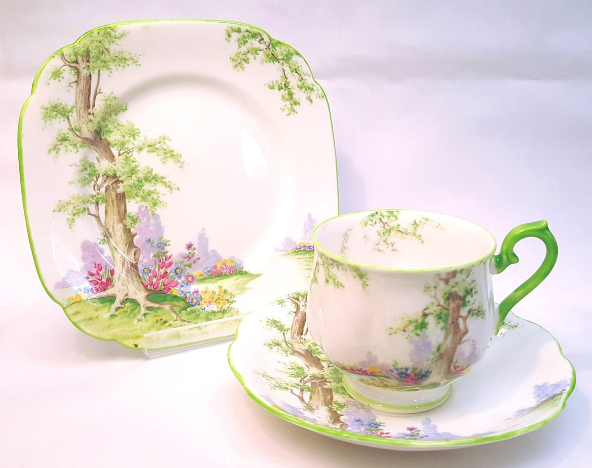 Royal Albert | 'Greenwood Tree' | Six-Piece Tea Setting for Four | Scalloped Green-Trimmed Bone China | Circa 1940s | Near-Unused Condition