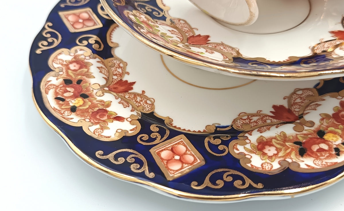 Royal Albert | Heirloom | Bone China Trio | England, c.1940s–1960s