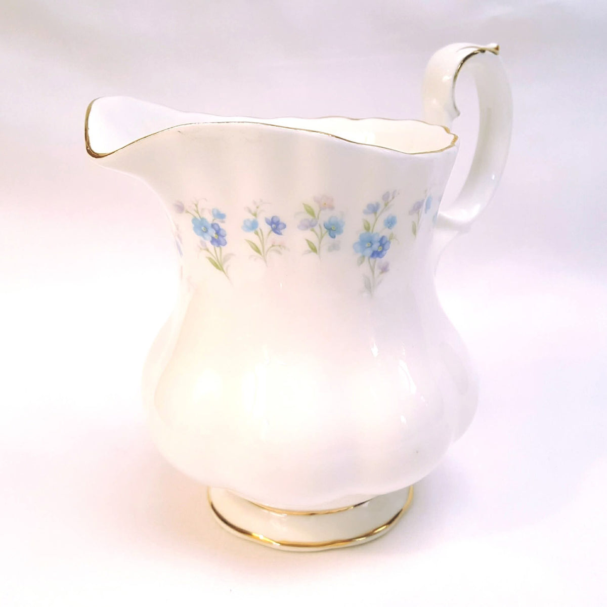 Royal Albert | 'Memory Lane' | Large Cream Jug & Open Sugar Bowl | Forget-Me-Not Floral Spray Border | Gold Line Detail | Made in England | Very Good Condition