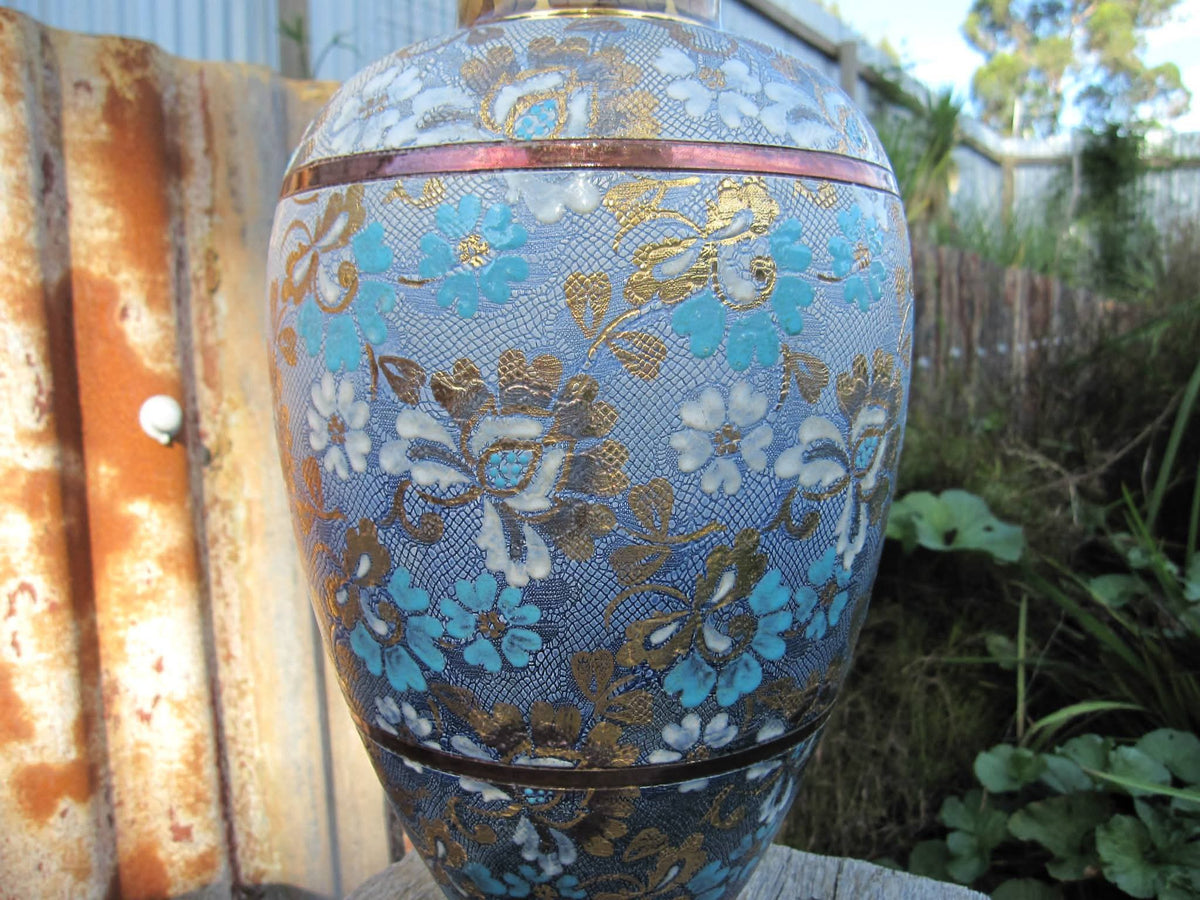 Royal Doulton Lambeth | Slater's Patent Chine Ware Vase | X2031 | Decorator Initials HN | c.1887–1893