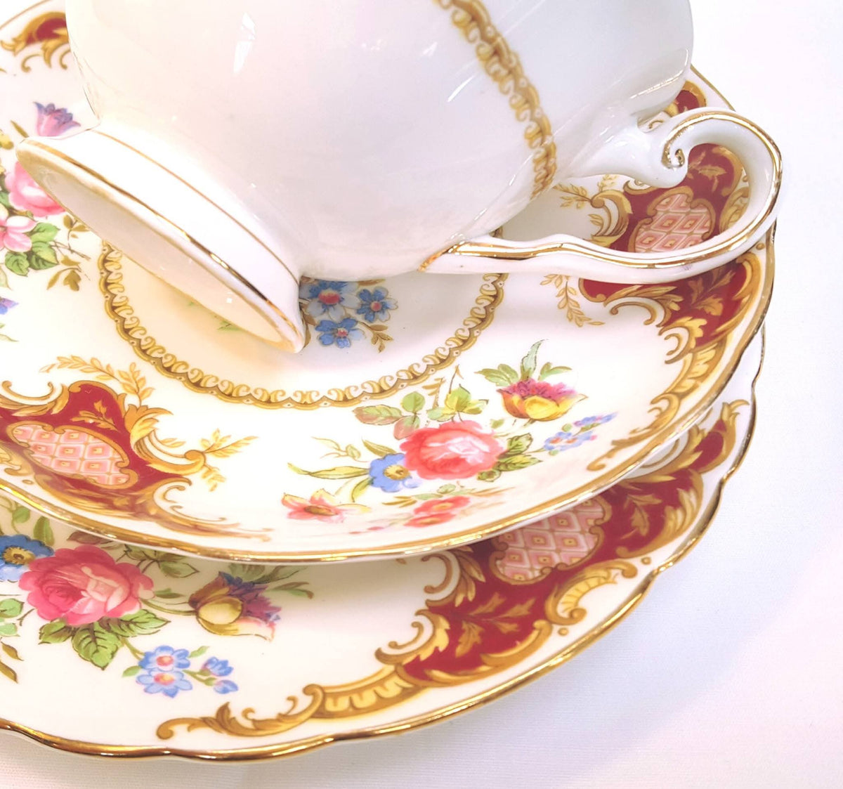 Tuscan Fine Bone China | Windsor | Trio | Cup, Saucer & Side Plate | Crimson & Gold Rococo | Circa late 1940s–1950s