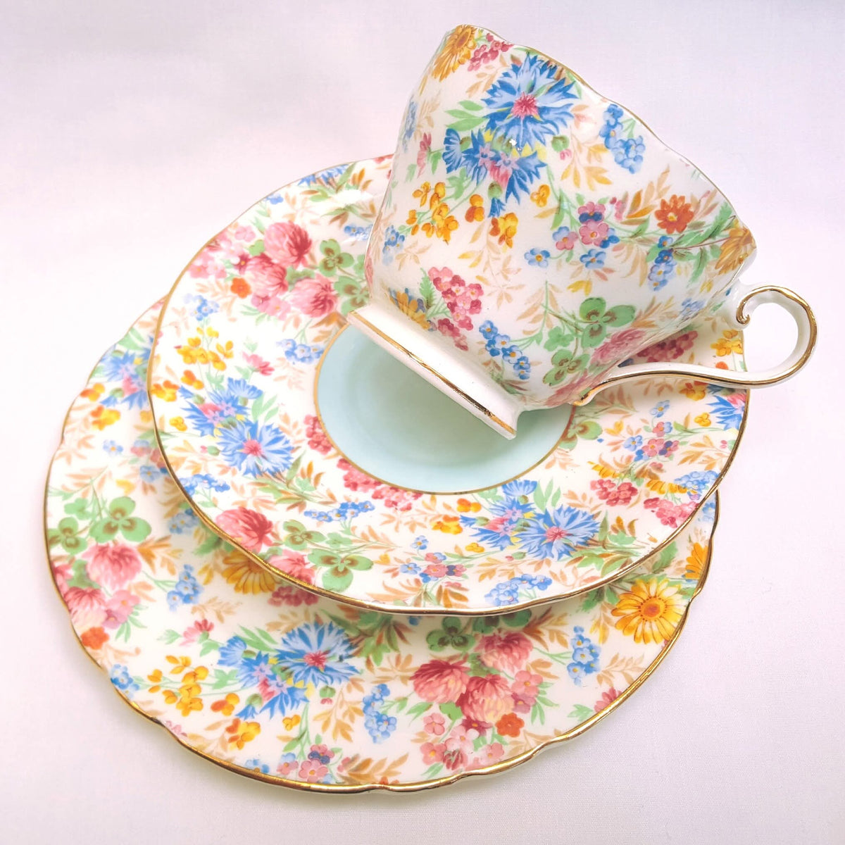 Aynsley | 'Summer Chintz' Pattern C802 | Part Tea Service — Three Trios, Milk Jug & Sugar Bowl | Bone China | Circa 1940s | Excellent Condition