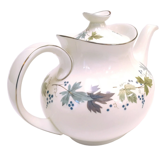 Royal Doulton 'Burgundy' TC1001 Large 6–8 Cup Teapot | English Translucent China | Made in England | Mint Condition