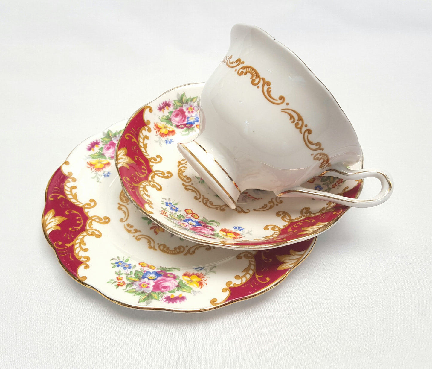 Vintage Royal Albert ‘Canterbury’ Bone China