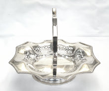 Load image into Gallery viewer, Silver plated flower basket
