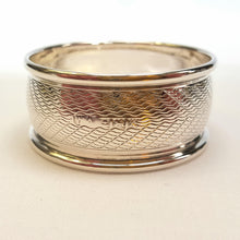 Load image into Gallery viewer, Hallmarked sterling silver serviet ring
