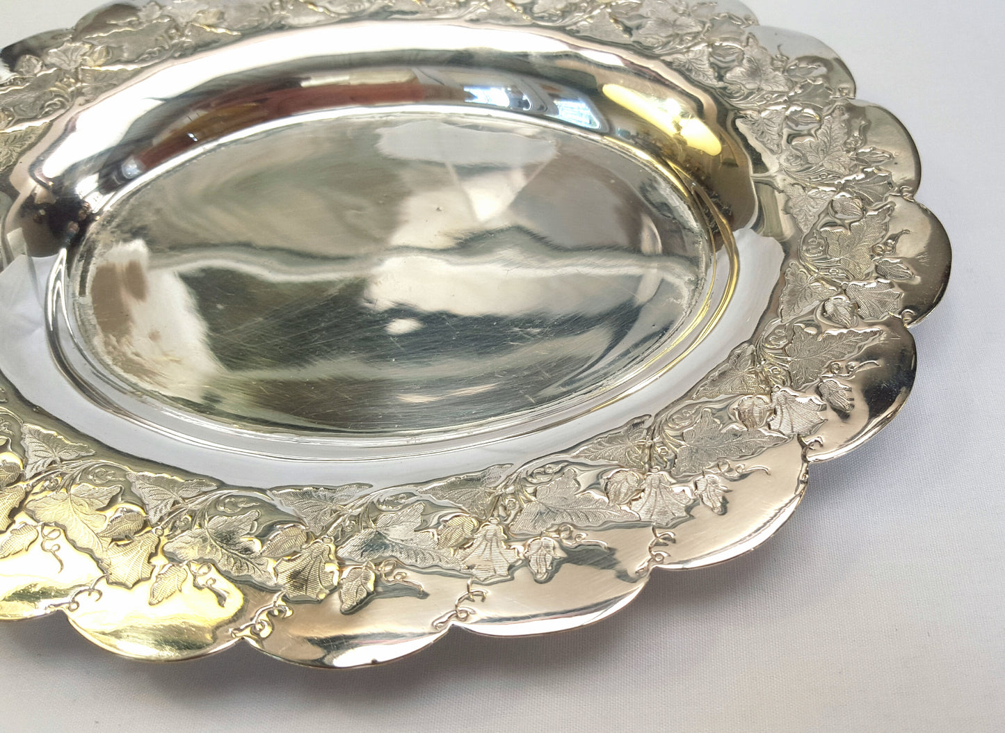 Elegant Antique Silver-Plated Oval Tray with Delicate Vine Pattern