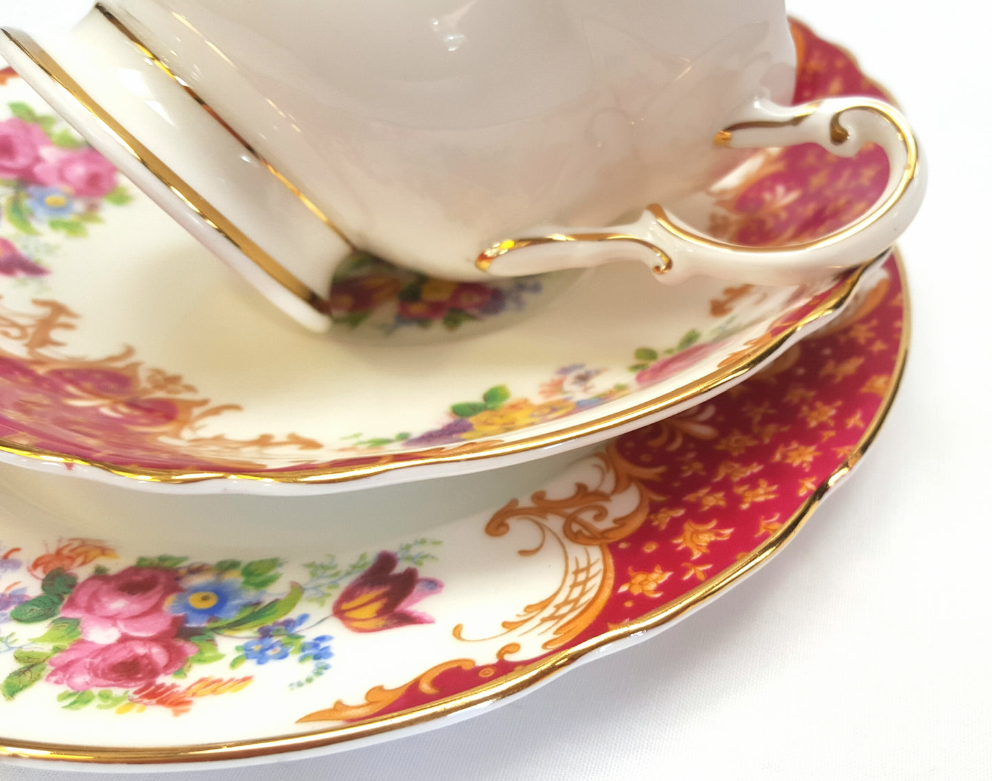 Paragon ‘Rockingham’ Fine Bone China Trio – Circa 1930s, England