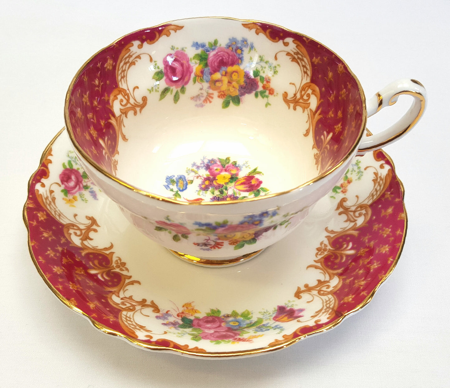Paragon ‘Rockingham’ Fine Bone China Trio – Circa 1930s, England